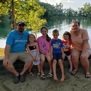 Meet your Posher, Courtney